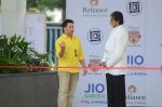 Sachin Tendulkar, Amitabh Bachchan at the launch of Reliance Foundations Jio Gardens and organises Young Champs Football match on 27th May 2015 (149)_5566e6dc03aa2.JPG