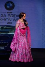Sonakshi Sinha walks for bmw india bridal week preview in delhi on 28th May 2015 (114)_55684a8e5009d.JPG