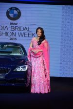 Sonakshi Sinha walks for bmw india bridal week preview in delhi on 28th May 2015 (99)_55684a7be9233.JPG