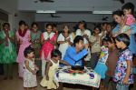 Ajaz Khan spends time with kids in Mumbai on 29th May 2015 (9)_5569a3fed63c5.JPG
