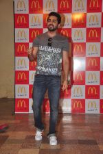 Ayushmann Khurrana and Ronald McDonald celebrate No TV Day with children from Catherine of Sienna School and Orphanage in Mumbai on 29th May 2015 (9)_5569a40f5745f.JPG