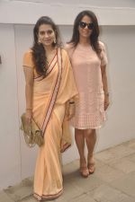 Shaina NC, Anita Dongre at Nishka and Dhruv_s wedding bash in Mumbai on 31st May 2015 (55)_556c4ea3ad0de.JPG
