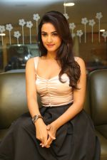 Sonal Chauhan Photoshoot on 1st june 2015 (37)_556d74bc88bf4.jpg