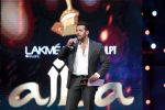 Salman Khan at AIBA Awards on 4th June 2015 (139)_55719f9b3ac2b.JPG