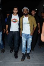 Remo D Souza and varun Dhawan_s 4D music and dance performance in association with Pond_s men and ABCD 2 in Byculla on 7th June 2015 (17)_557530eb753ea.JPG