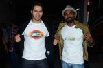 Remo D Souza and varun Dhawan_s 4D music and dance performance in association with Pond_s men and ABCD 2 in Byculla on 7th June 2015 (24)_557530ee7d859.JPG