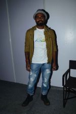 Remo D Souza at varun Dhawan_s 4D music and dance performance in association with Pond_s men and ABCD 2 in Byculla on 7th June 2015 (15)_55753062a3205.JPG