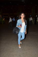 Neha Dhupia snapped at international airport on 10th June 2015 (9)_55795a2864a25.JPG