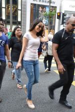 Shraddha Kapoor almost stopped traffic as she stops cars passing while she crosses in KL, Malaysia on 11th June 2015 (1)_5579b60053427.JPG
