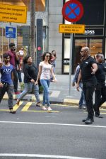 Shraddha Kapoor almost stopped traffic as she stops cars passing while she crosses in KL, Malaysia on 11th June 2015 (13)_5579b61a2df42.JPG