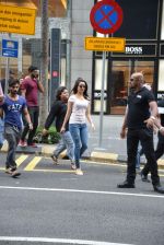 Shraddha Kapoor almost stopped traffic as she stops cars passing while she crosses in KL, Malaysia on 11th June 2015 (14)_5579b61c009e8.JPG