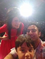 Sonu Kakkar clicks a selfie at MTV Bollyland_557edb24dbbbc.jpg