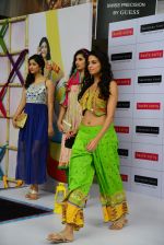 at the launch of Haute Curry collection for Shoppers Stop on 16th June 2015 (61)_55802957aaa9f.JPG