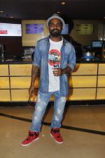 Remo D Souza at ABCD2 premiere in Mumbai on 17th June 2015 (41)_558266cbec977.JPG