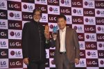 Amitabh Bachchan launches new LG smartphone on 19th June 2015 (63)_558513d87397e.JPG