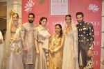 at Anju Modi showcases her bridal collection for AZA and the Vogue Bridal show in AZA on 24th June 2015 (1)_558b9e43d617c.JPG