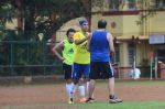 Ranbir Kapoor snapped at all star football practice session in Bandra, Mumbai on 28th June 2015 (39)_55922e83adfb2.JPG