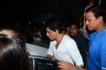 Shahrukh Khan at Baba Siddique_s iftar party in Mumbai on 29th June 2015 (1)_55923bf819fde.JPG