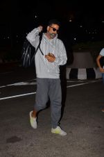 Akshay Kumar leaves for Singh in Bling shoot in Mumbai on 7th July 2015 (18)_559ce2698659a.JPG