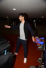 Mohit Marwah snapped at international airport on 12th July 2015 (14)_55a367e6bd894.JPG