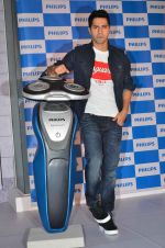 Varun Dhawan as the new face of Philips in Palladium on 14th July 2015 (26)_55a5ffd520bc8.JPG