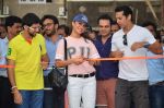 Jacqueline Fernandez at Dino Morea_s free public gym launch in marine Drive on 15th July 2015 (5)_55a772bce62e2.JPG