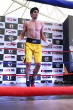 Vijender Singh was seen LIVE in practice with Globally Acclaimed Champion Trainer Lee Beard in Mumbai on 15th July 2015 (3)_55a7584511540.JPG