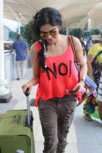 Adah Sharma snapped at Airport on 20th July 2015 (12)_55ad06ae46f33.JPG