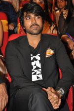 Ram Charan at TSR Tv9 national film awards on 18th July 2015 (339)_55acdd90bce2e.jpg