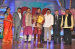 at TSR Tv9 national film awards on 18th July 2015 (18)_55acdcec00906.jpg