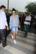 Shruti Haasan spotted at the airport on 21st July 2015 (14)_55af93b463f1b.JPG