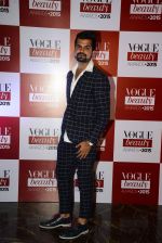at Vogue beauty awards in Mumbai on 21st July 2015 (351)_55af9ecd5a67b.JPG