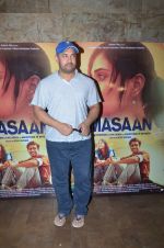 Aamir Khan at Masaan screening for Aamir Khan in Mumbai on 26th July 2015 (18)_55b62a3686902.JPG
