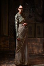 at sabyasachi show for india couture week on 29th July 2015 (32)_55ba216f59fa4.JPG