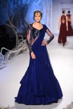 Model walks for Gaurav Gupta at India Couture week day 2 on 30th July 2015 (39)_55bb270d9b419.JPG