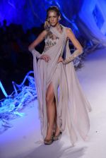 Model walks for Gaurav Gupta at India Couture week day 2 on 30th July 2015 (63)_55bb271f8ade5.JPG