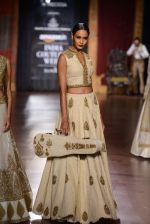  at  India Couture Week on 1st Aug 2015 (18)_55bce2327ab80.jpg