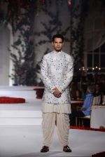 Model walk the ramp for Varun Bahl Show at AICW 2015 Day 3 on 31st July 2015 (152)_55bcaeceb3fc4.JPG