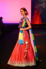 Model walk for Debarun Show at India Couture Week 2015 on 1st Aug 2015  (48)_55be1577e5b7d.JPG