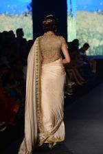 Model walk for Debarun Show at India Couture Week 2015 on 1st Aug 2015  (76)_55be15938e186.JPG