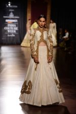 Model walk for Harpreet and Rimple Narula Show at India Couture Week 2015 on 1st Aug 2015  (6)_55be1423d9260.JPG