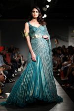 Model walk for Manav Gangwani Show at India Couture Week 2015 Day 5 on 1st Aug 2015 (70)_55be1f0e65c20.JPG