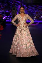 Model walks for manish malhotra at icw day 5 grand finale on 2nd Aug 2015 (115)_55bf1a18a4316.JPG