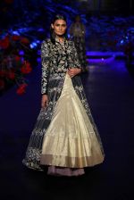 Model walks for manish malhotra at icw day 5 grand finale on 2nd Aug 2015 (128)_55bf1a23daf3a.JPG