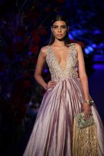Model walks for manish malhotra at icw day 5 grand finale on 2nd Aug 2015 (143)_55bf1a2eb835b.JPG