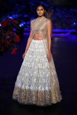 Model walks for manish malhotra at icw day 5 grand finale on 2nd Aug 2015 (146)_55bf1a30d4cdd.JPG