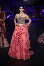 Model walks for manish malhotra at icw day 5 grand finale on 2nd Aug 2015 (73)_55bf19f173d2a.JPG