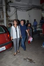 Rishi Kapoor and Neetu Singh snapped at PVR on 2nd Aug 2015 (10)_55bf1a1bb2626.JPG