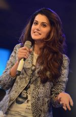 Taapsee Pannu at Gas Launch in Mumbai on 4th Aug 2015 (6)_55c0c3c40c7b2.jpg