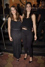 Bruna Abdullah, Hazel Keech at Namrata Purohit_s The Lazy Girl_s Guide to Being Fit book Launch in crossword Kemps Corner on 5th Aug 2015 (19)_55c31c660ae5d.JPG